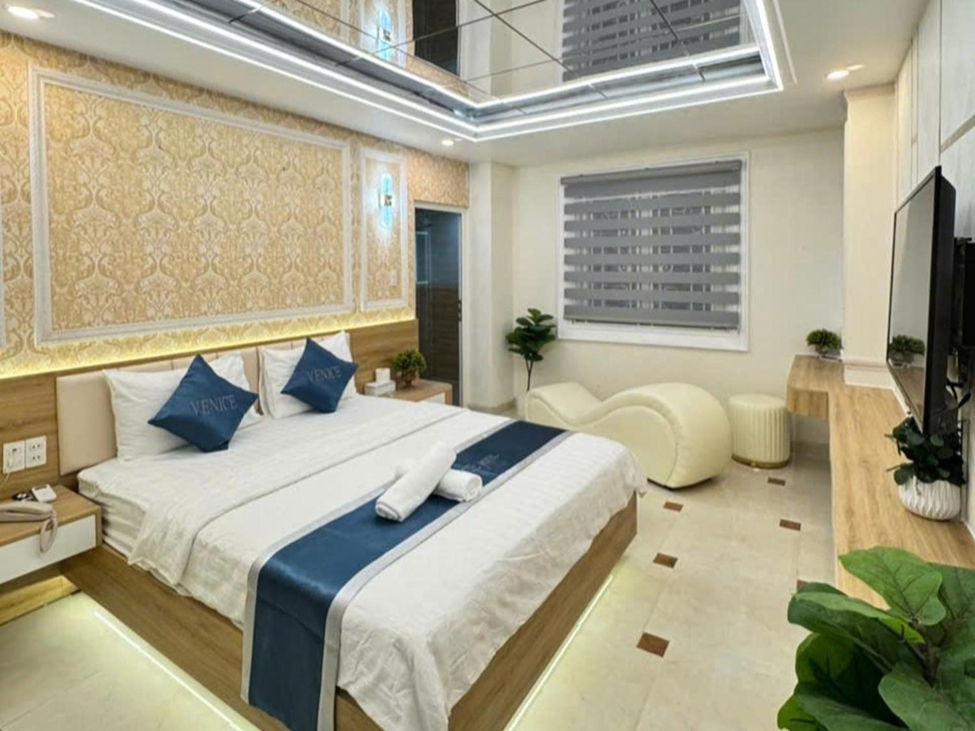 Minh Ngoc Hotel โฮจิมินห์ซิตี้ ภายนอก รูปภาพ
